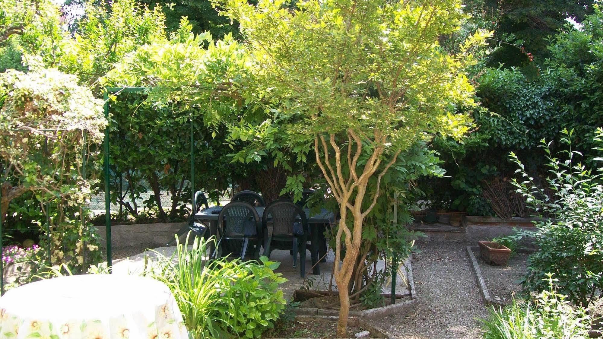 Il Giardino Nel Parco R&B Hotel Bologna Buitenkant foto